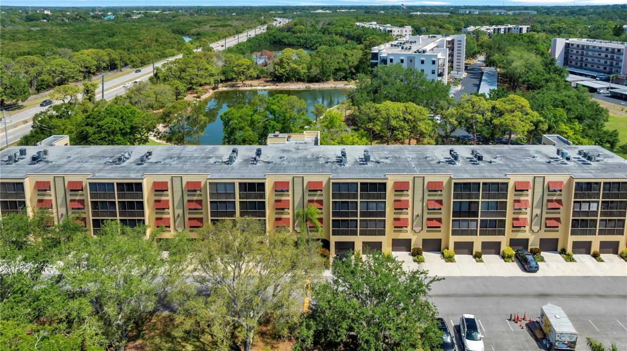 5849 Park St N, Unit 202, Saint Petersburg, FL 33709 Photo