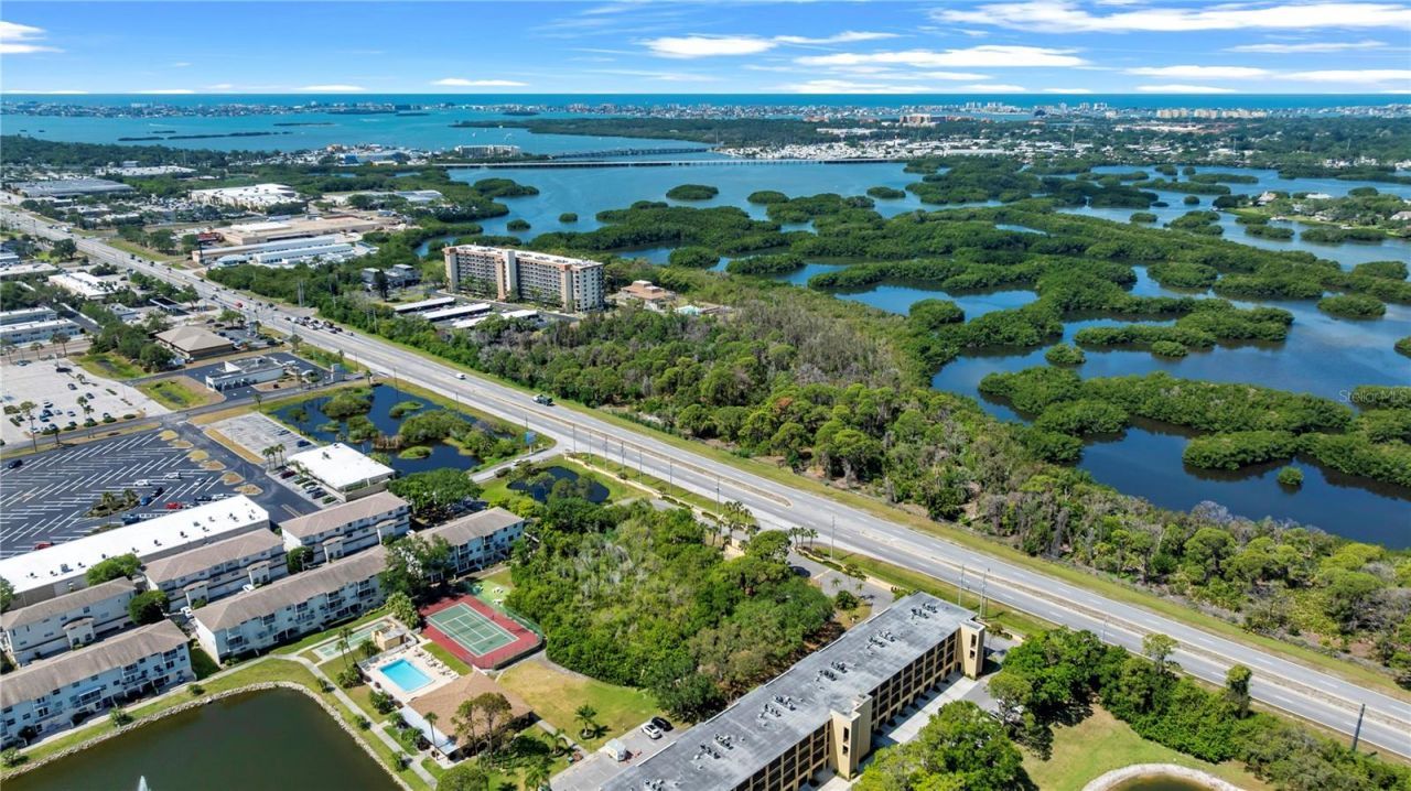 5849 Park St N, Unit 202, Saint Petersburg, FL 33709 Photo