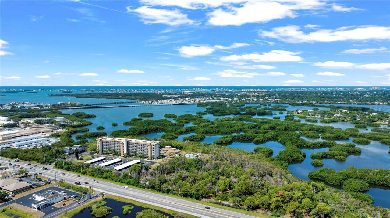 5849 Park St N, Unit 202, Saint Petersburg, FL 33709 Photo