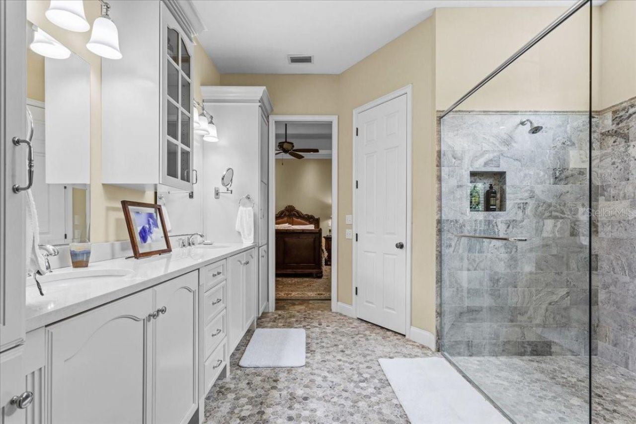 2772 NW 26th Place , Gainesville, FL 32605 Photo