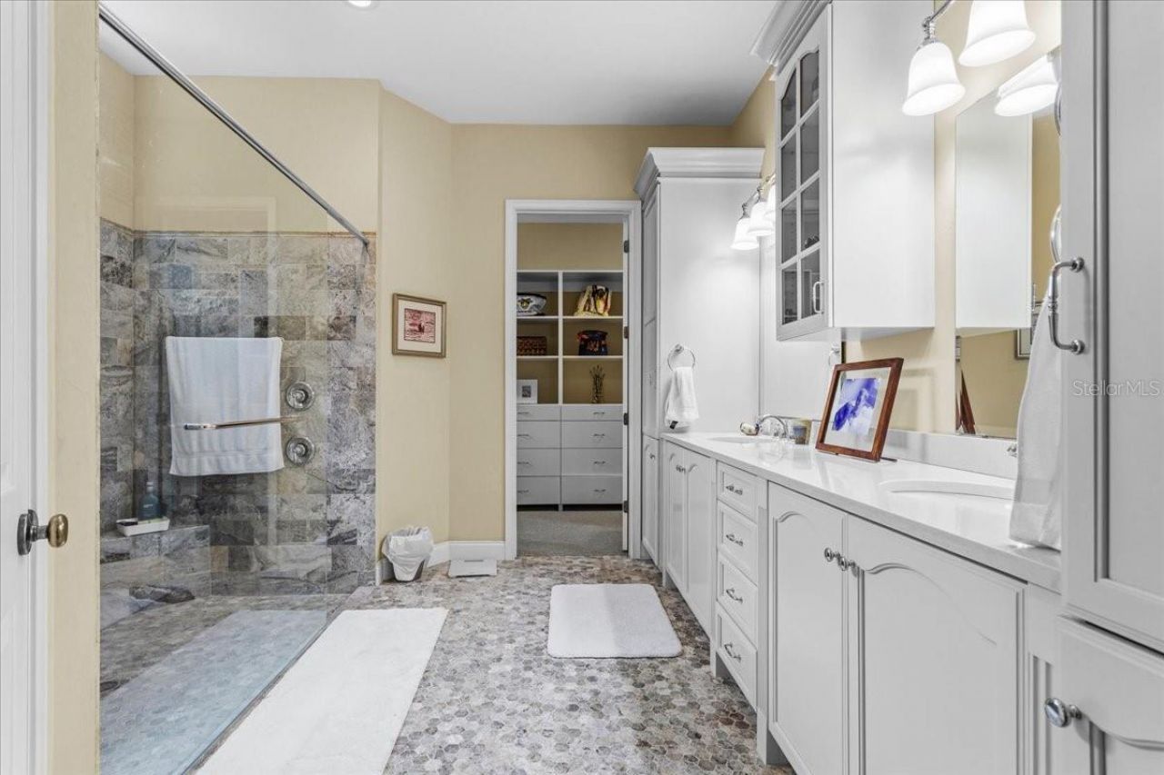 2772 NW 26th Place , Gainesville, FL 32605 Photo