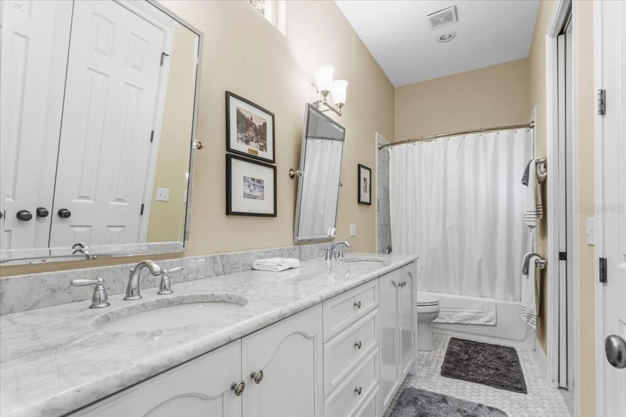 2772 NW 26th Place , Gainesville, FL 32605 Photo