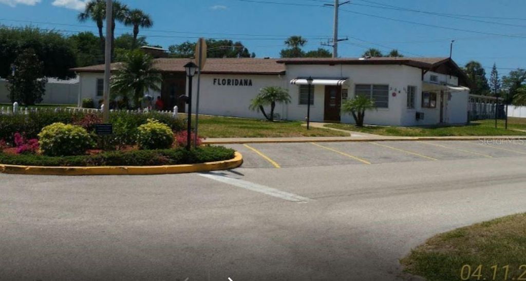 205 52nd Avenue Drive W, Bradenton, FL 34207 Photo