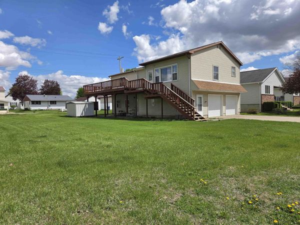 619 N 2nd Street, Guttenberg, IA 52052