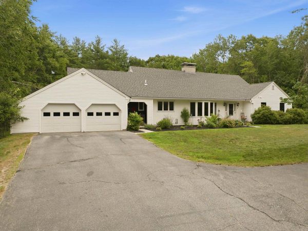 66 Lyford Road, Brookfield, NH 03872