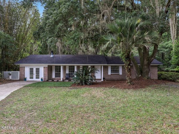 1315 RIVER Court, Green Cove Springs, FL 32043