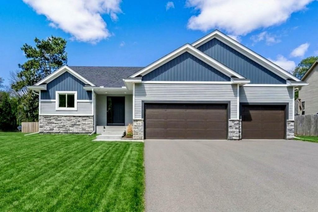 1331 118th Avenue NW, Coon Rapids, MN 55448