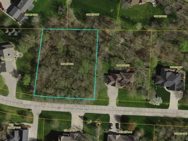 2443 SUNFLOWER, Muscatine, IA 52761