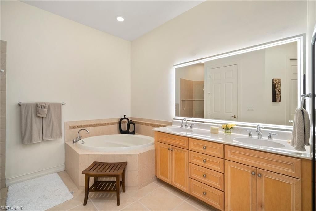 8519 Chase Preserve Dr, Naples, FL 34113 Photo