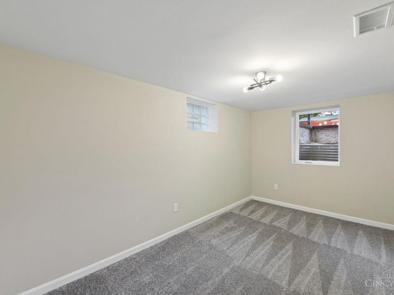 1718 Waltham Avenue, North College Hill, OH 45239 Photo 37