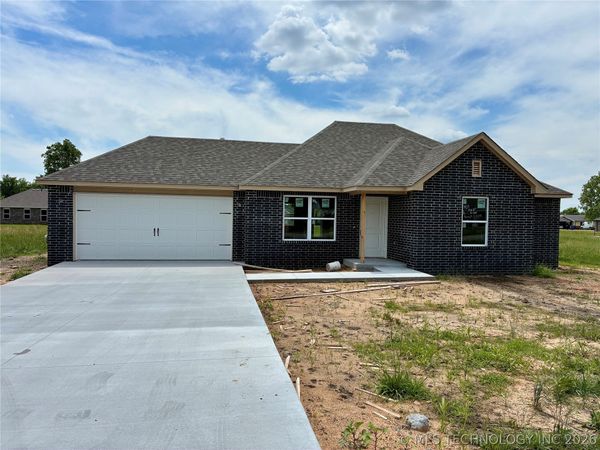 403 NW 7th Street , Wagoner, OK 74467