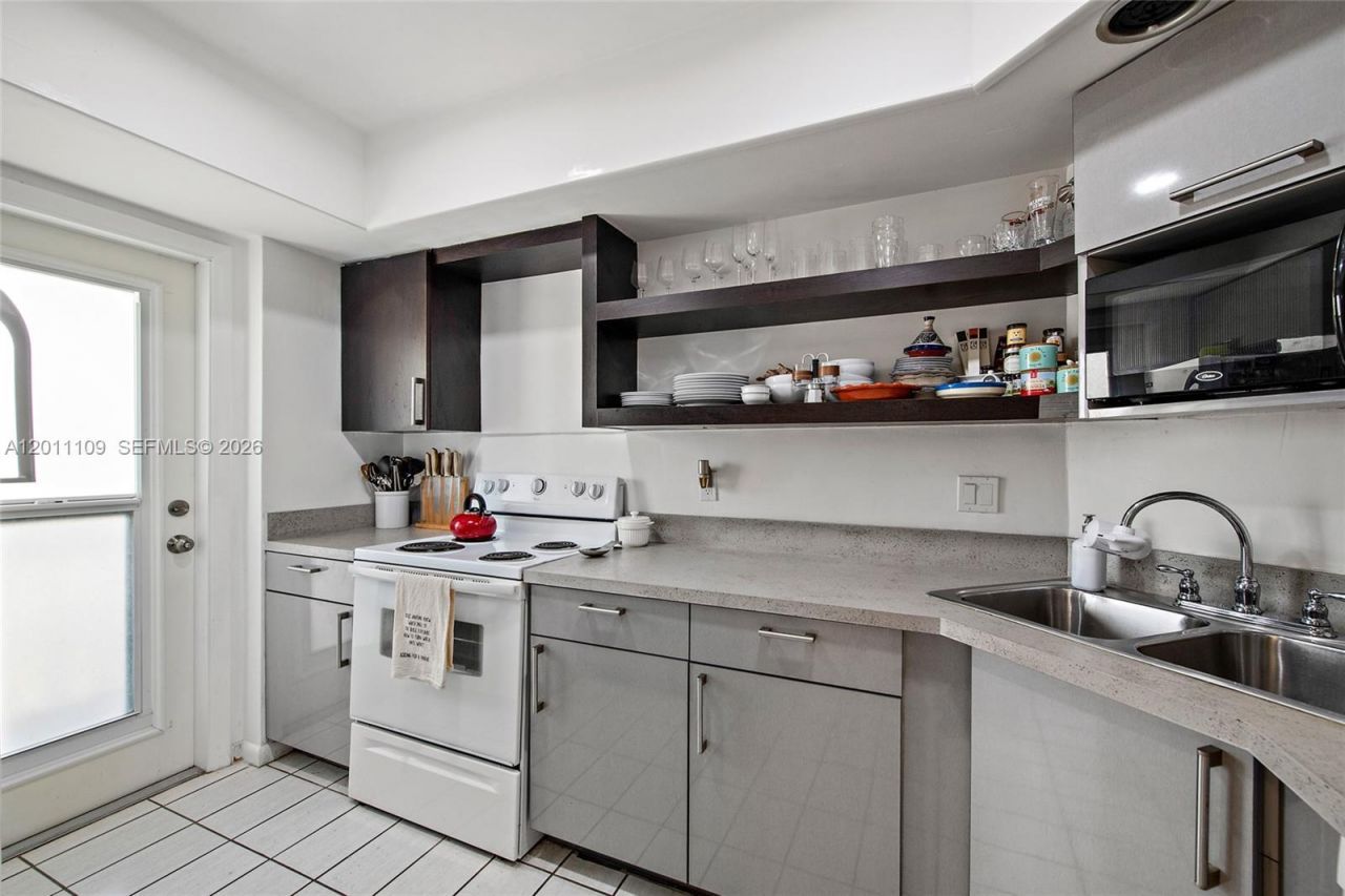 1100 SW 12th St , Unit 300, Fort Lauderdale, FL 33315 Photo