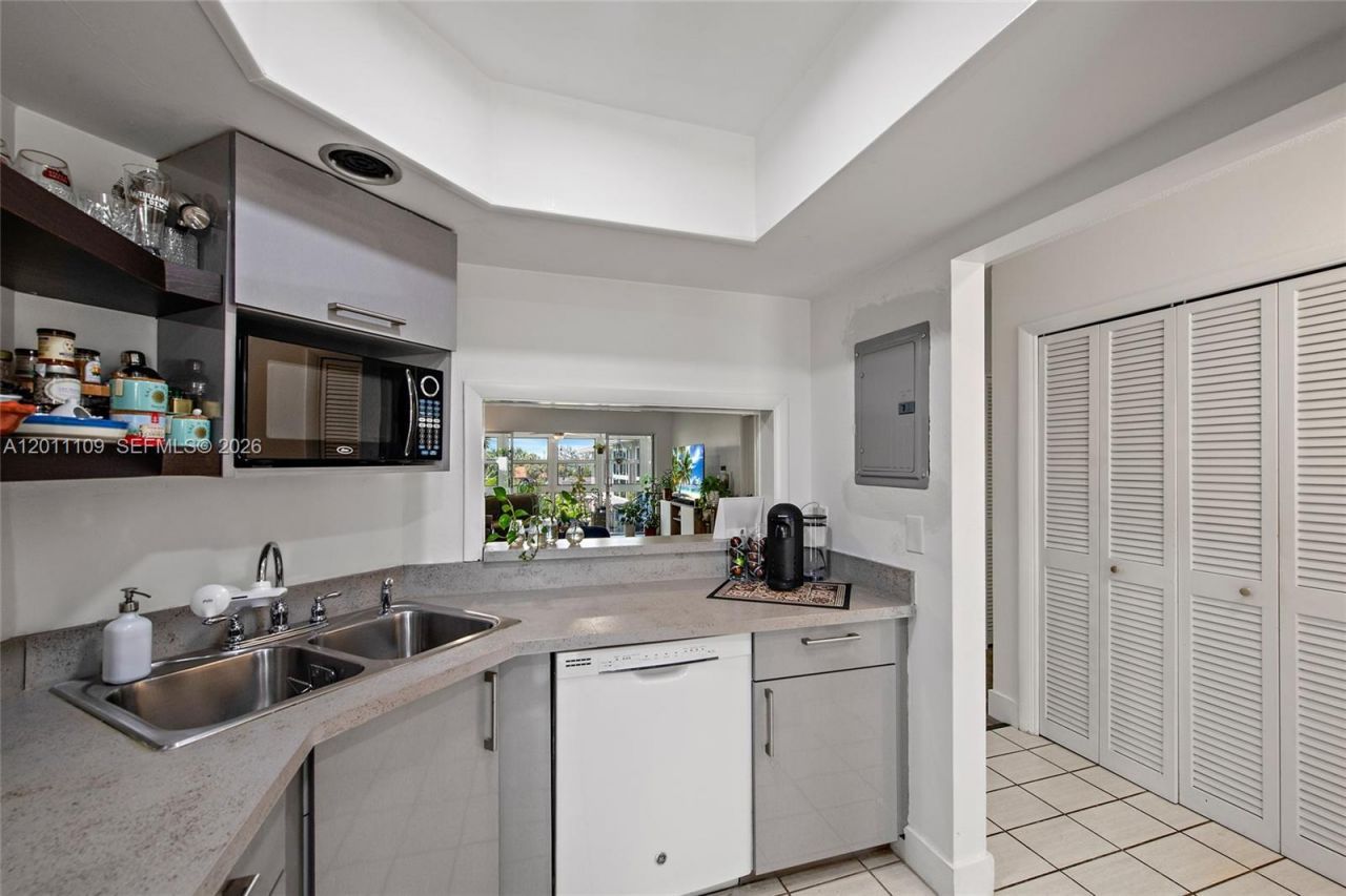 1100 SW 12th St , Unit 300, Fort Lauderdale, FL 33315 Photo