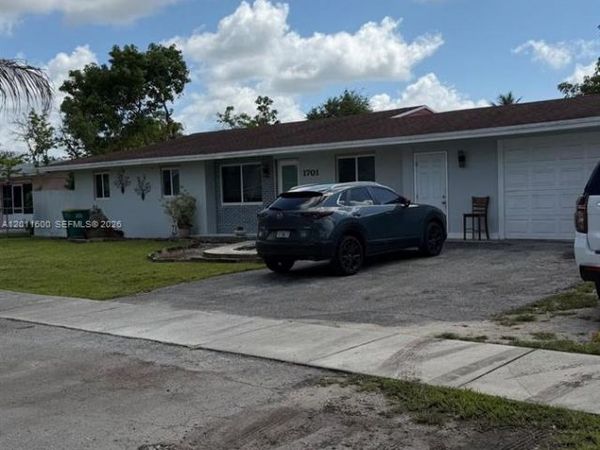 1701 NW 12th Ave , Homestead, FL 33030