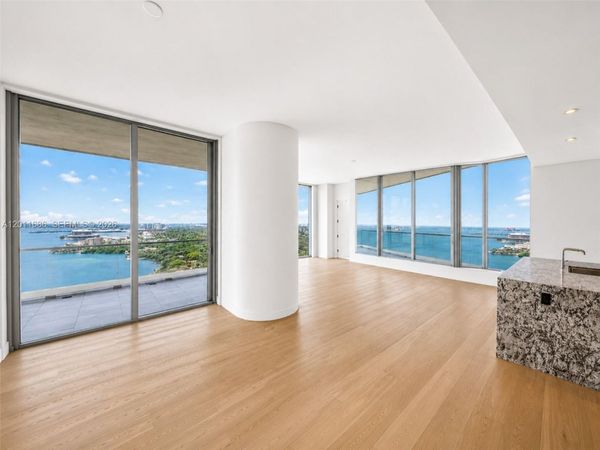 175 25 RD , Unit 3303, Miami, FL 33129