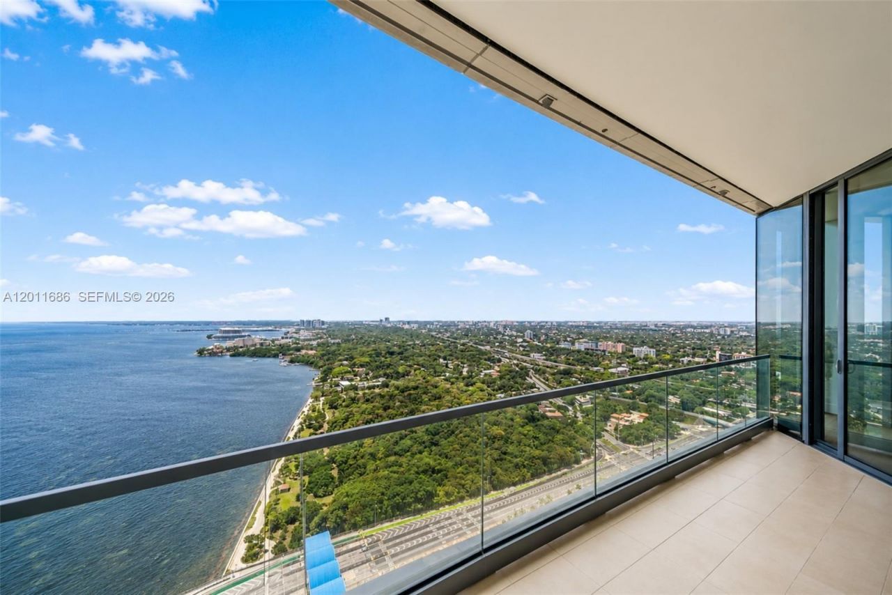 175 25 Rd , Unit 3303, Miami, FL 33129 Photo