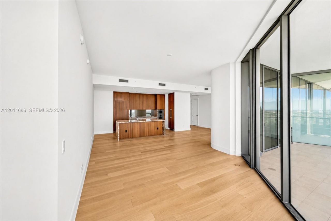 175 25 Rd , Unit 3303, Miami, FL 33129 Photo