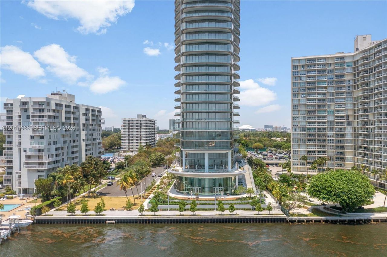175 25 Rd , Unit 3303, Miami, FL 33129 Photo