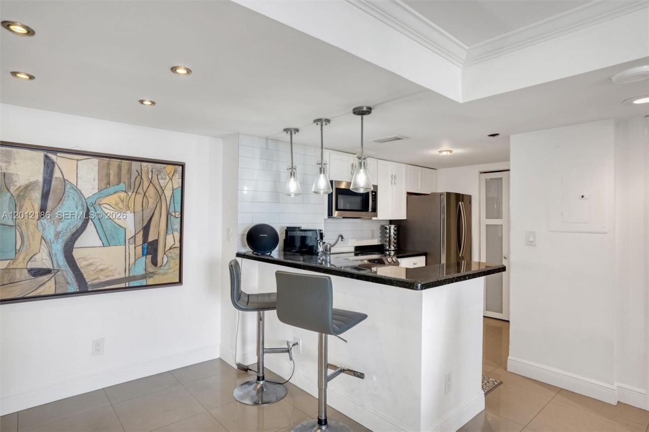 770 Claughton Island Dr , Unit 1114, Miami, FL 33131 Photo