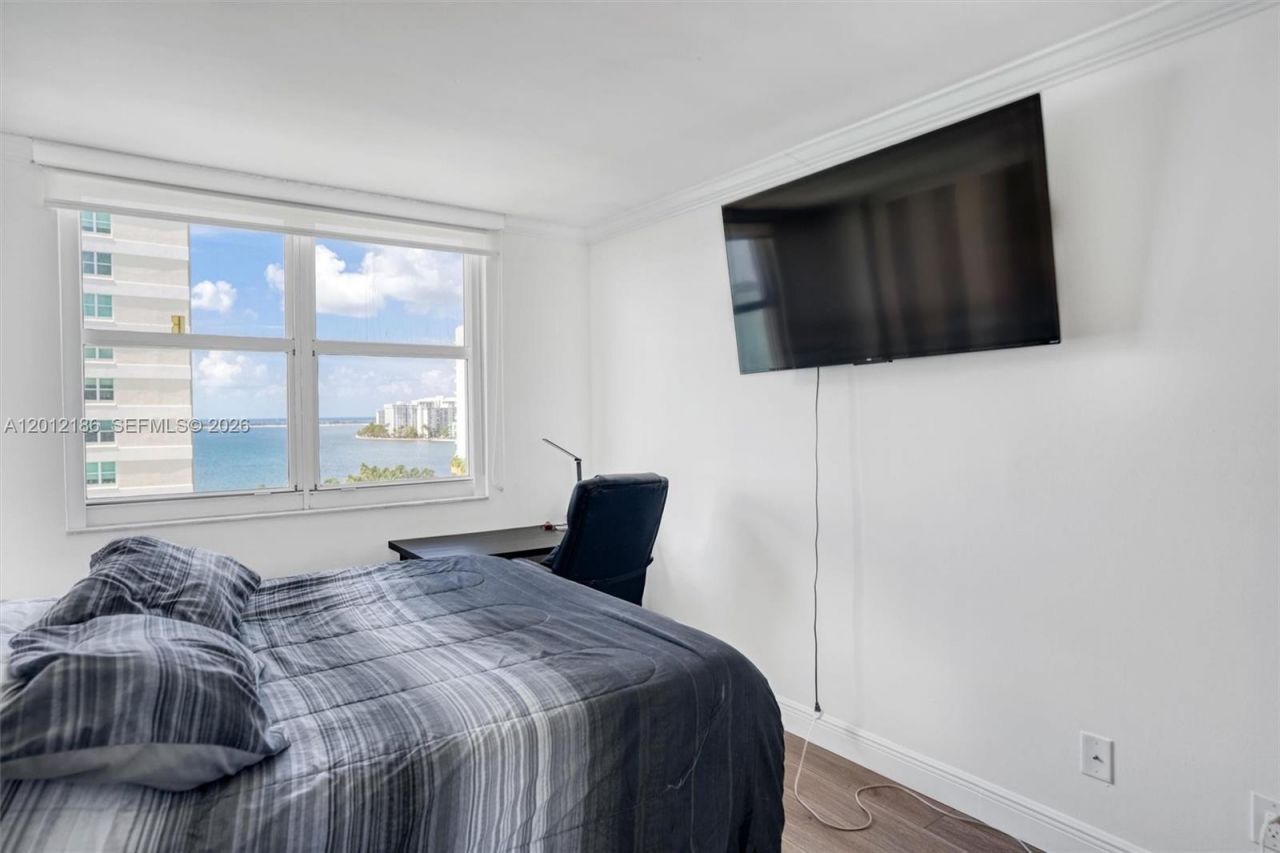 770 Claughton Island Dr , Unit 1114, Miami, FL 33131 Photo