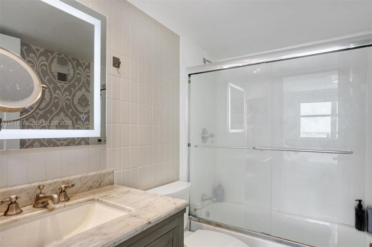 770 Claughton Island Dr , Unit 1114, Miami, FL 33131 Photo