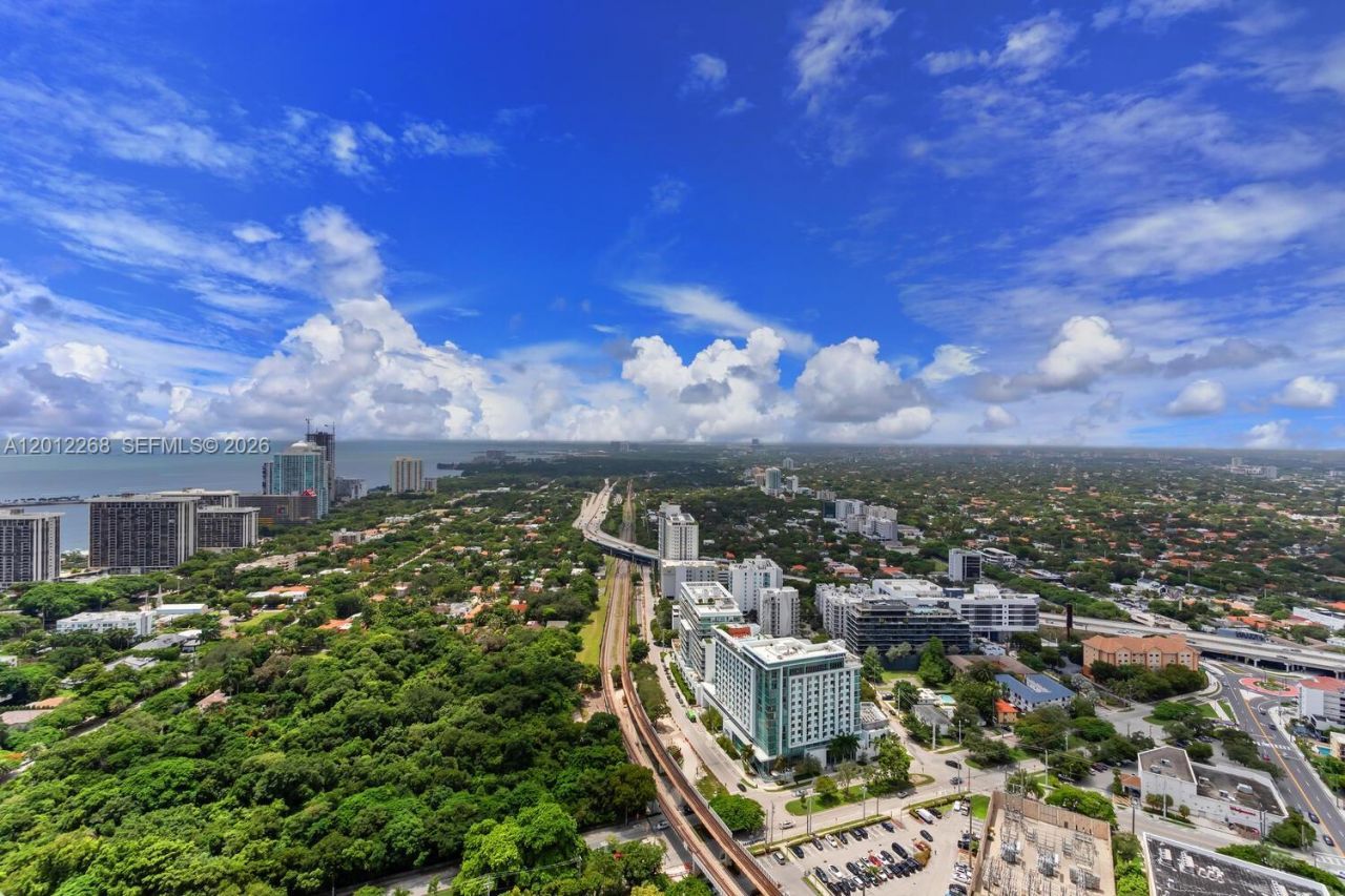 60 SW 13th St, Unit 4005, Miami, FL 33130 Photo