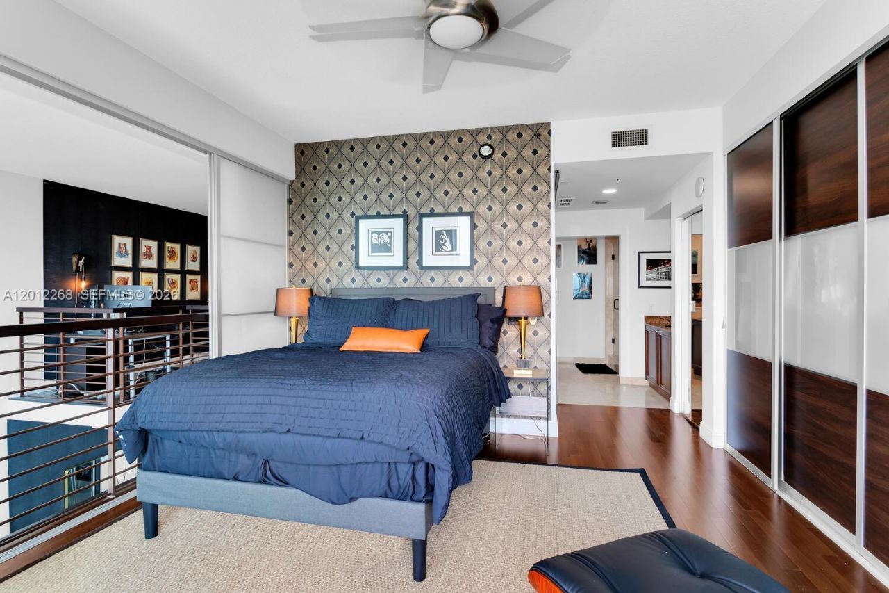 60 SW 13th St, Unit 4005, Miami, FL 33130 Photo