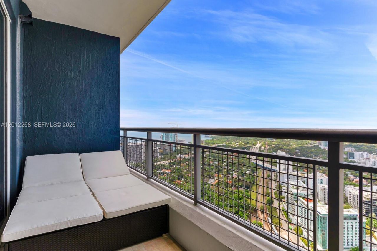 60 SW 13th St, Unit 4005, Miami, FL 33130 Photo