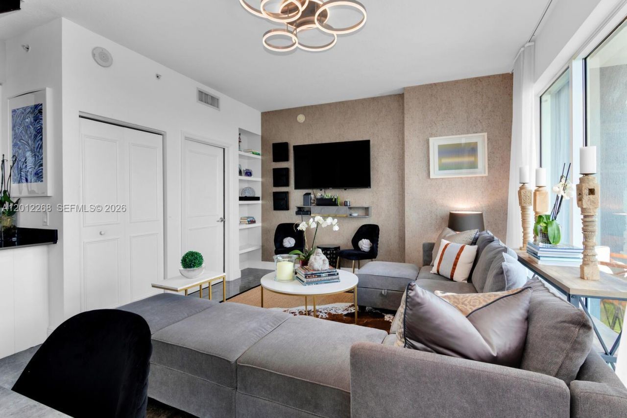 60 SW 13th St, Unit 4005, Miami, FL 33130 Photo