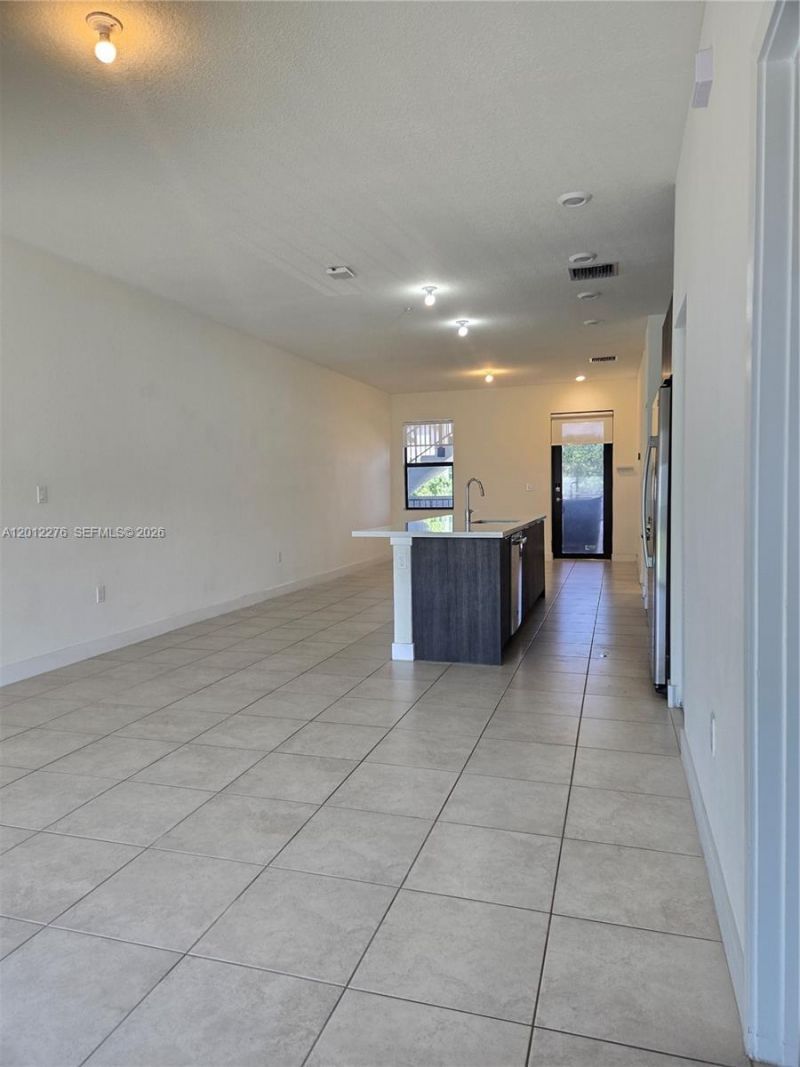 7819 NW 104th Ave, Unit 21, Doral, FL 33178 Photo