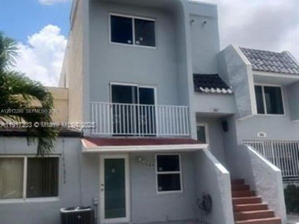 984 W 40th St, Unit 2, Hialeah, FL 33012