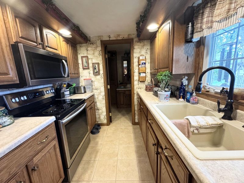 208 Lincoln Drive, Celina, OH 45822 Photo 5