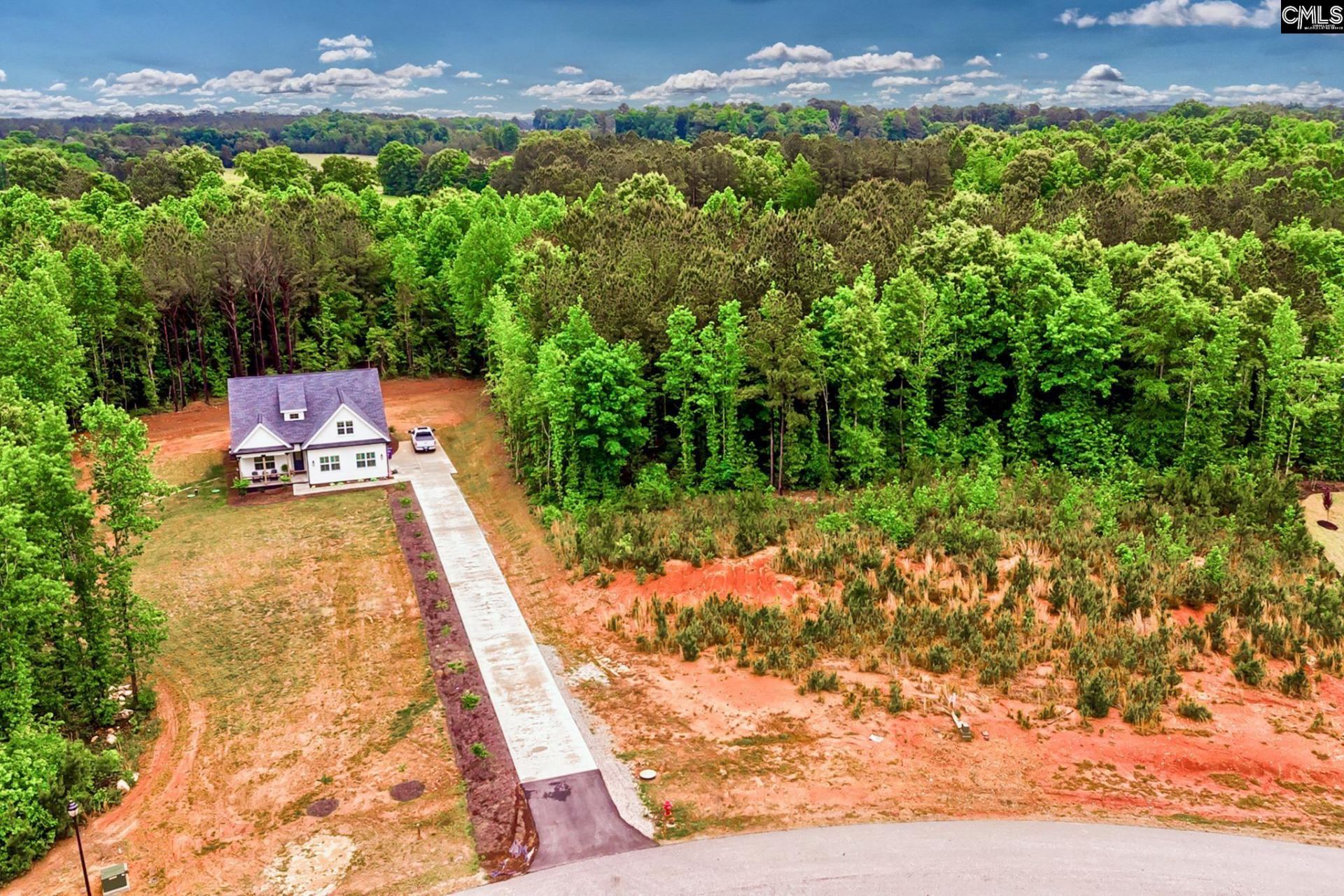 Clouds Creek Circle Photo 4
