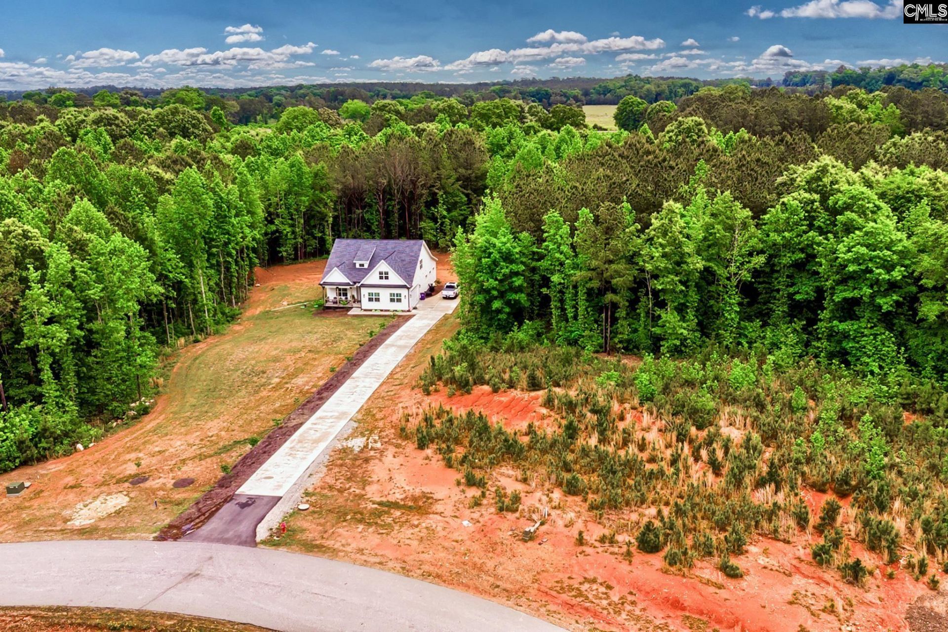 Clouds Creek Circle Photo 6