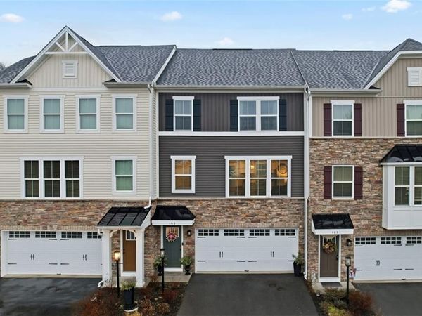 102 Rivulet Lane, Zelienople, PA 16063