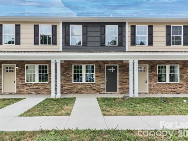 3971 Newhall Drive NW, Hickory, NC 28601