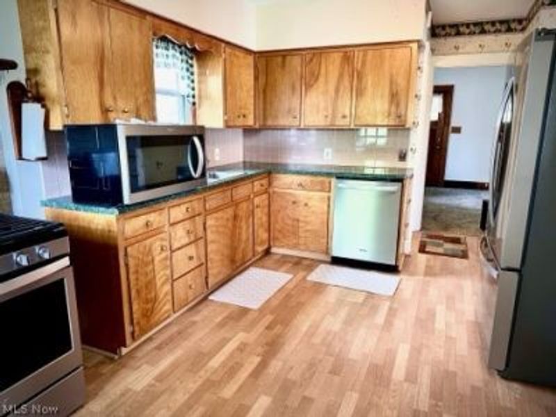 530 N Bentley, Niles, OH 44446 Photo 3