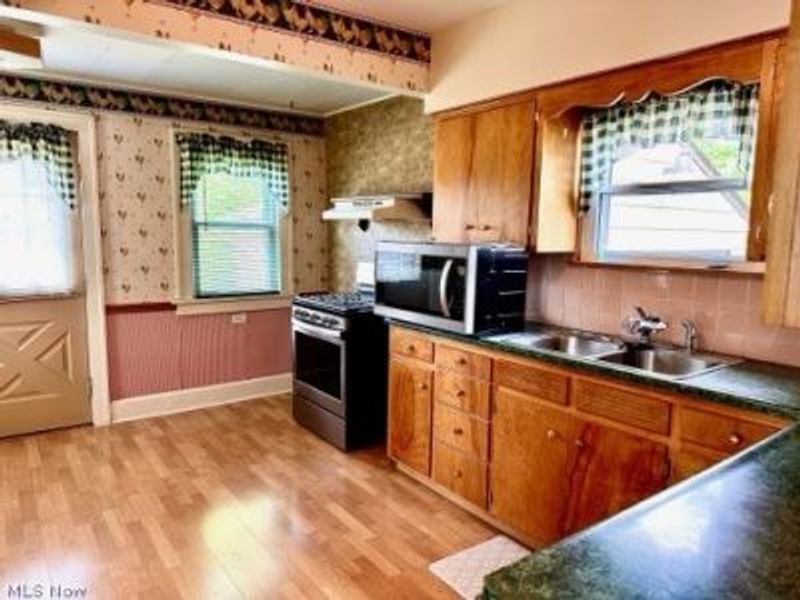530 N Bentley, Niles, OH 44446 Photo 4