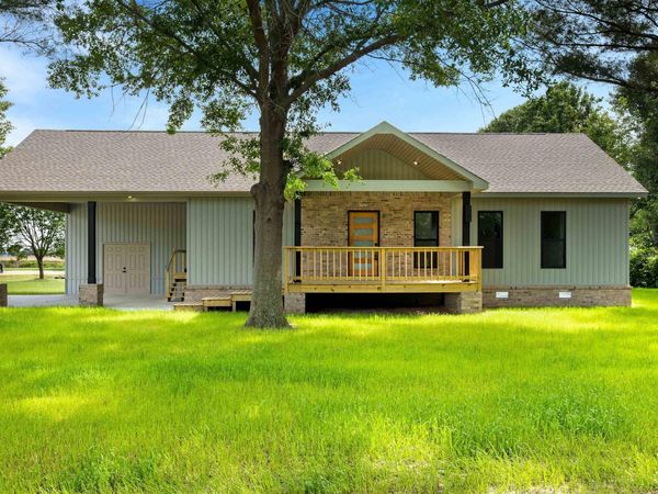 301 Dogwood St, Caraway, AR 72419