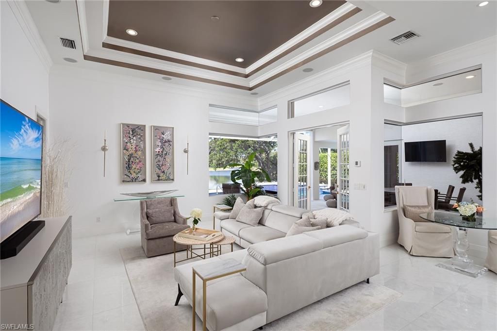 8037 Vera Cruz Way, Naples, FL 34109 Photo