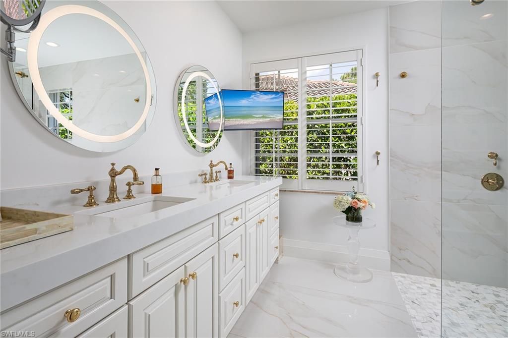 8037 Vera Cruz Way, Naples, FL 34109 Photo