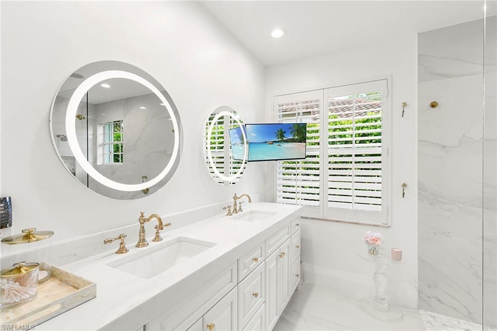 8037 Vera Cruz Way, Naples, FL 34109 Photo