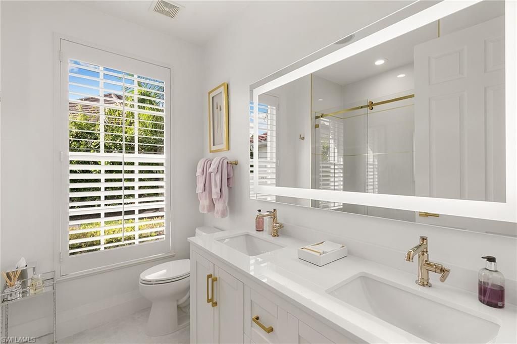 8037 Vera Cruz Way, Naples, FL 34109 Photo