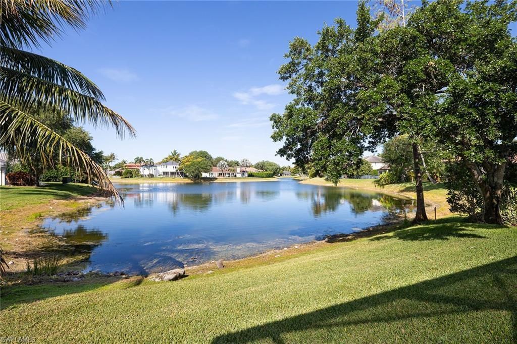 8037 Vera Cruz Way, Naples, FL 34109 Photo