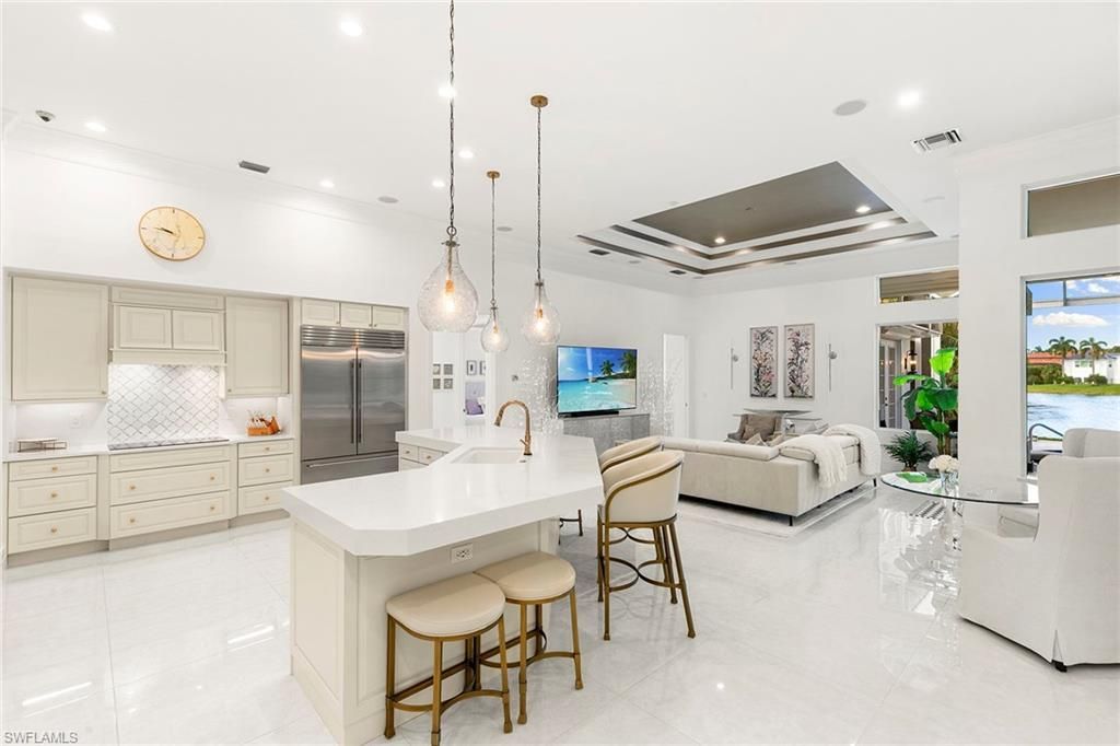 8037 Vera Cruz Way, Naples, FL 34109 Photo