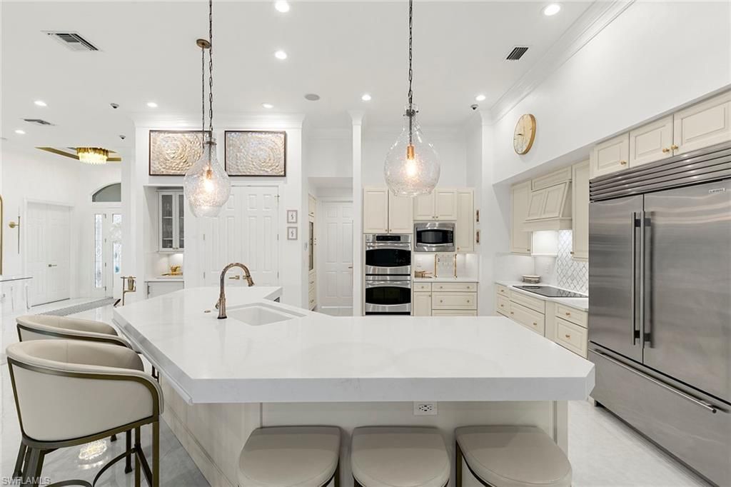 8037 Vera Cruz Way, Naples, FL 34109 Photo