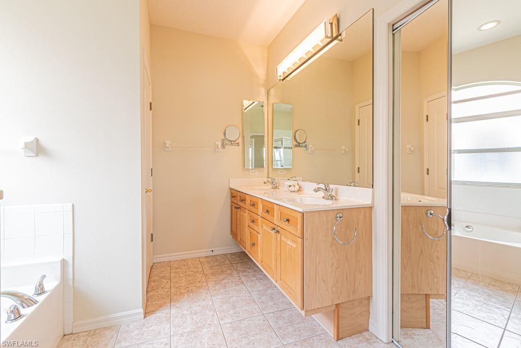 1992 Crestview Way, Unit A95, Naples, FL 34119 Photo