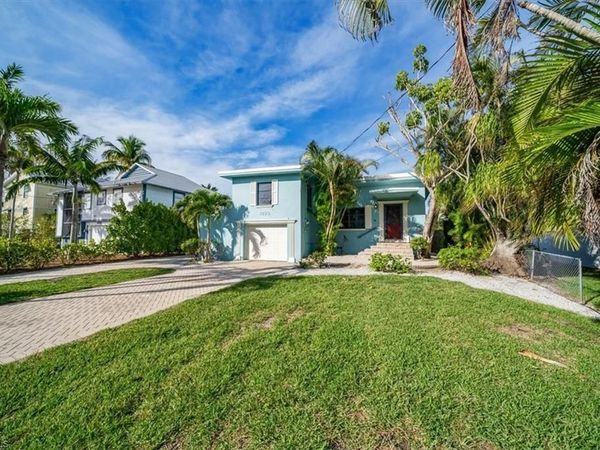 1283 Grand Canal DR , NAPLES, FL 34110
