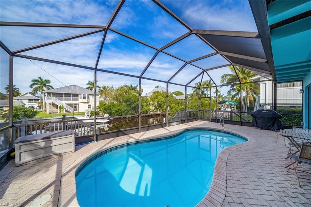 1283 Grand Canal Dr , Naples, FL 34110 Photo