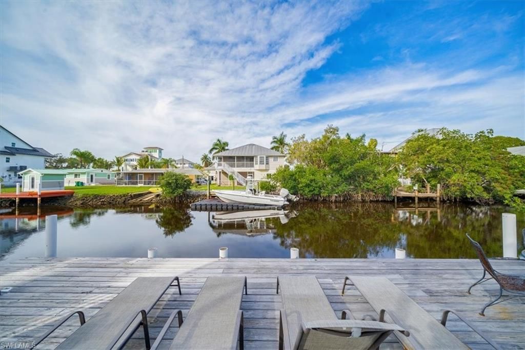 1283 Grand Canal Dr , Naples, FL 34110 Photo